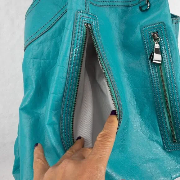 BCBG MAX AZRIA Bag Large Turquoise Bucket Hobo Satchel Tote Pockets - Picture 3 of 16